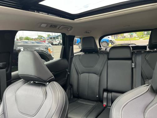 Mineral Black 2024 INFINITI QX60 LUXE