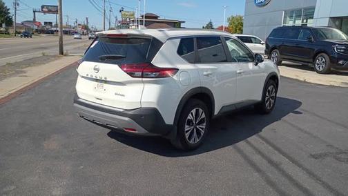 Pearl White Tricoat 2023 Nissan Rogue SV