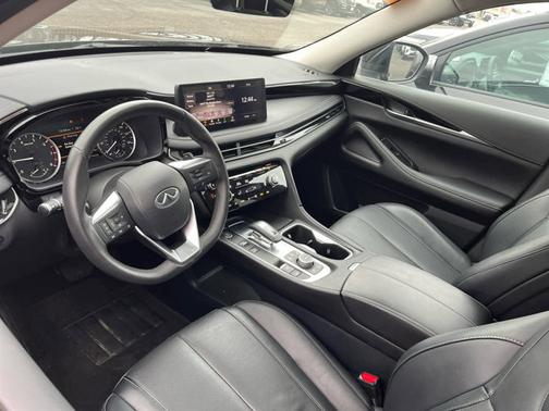 2024 INFINITI QX60 PURE