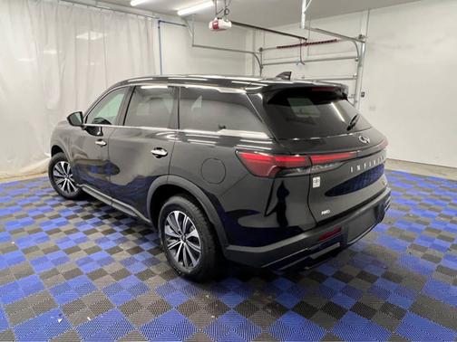 2024 INFINITI QX60 PURE