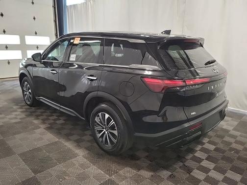 2024 INFINITI QX60 PURE