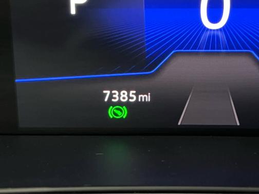 Pure White 2023 Volkswagen Taos SE