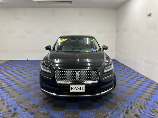 Infinite Black Metallic Clearcoat 2022 Lincoln Nautilus Reserve