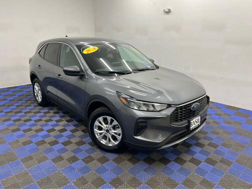 Carbonized Gray Metallic 2023 Ford Escape Active