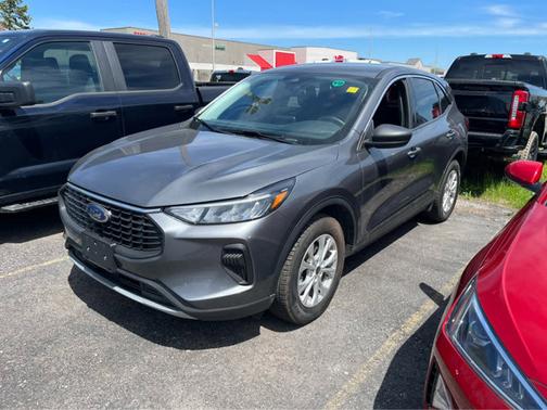 Carbonized Gray Metallic 2023 Ford Escape Active