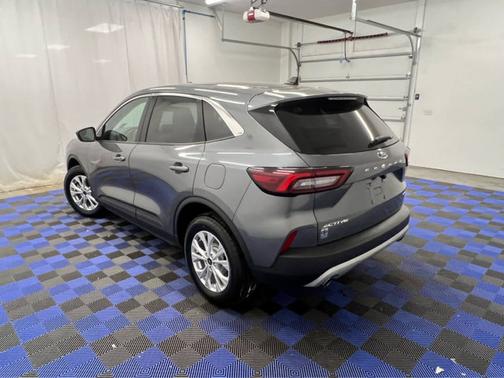 Carbonized Gray Metallic 2023 Ford Escape Active