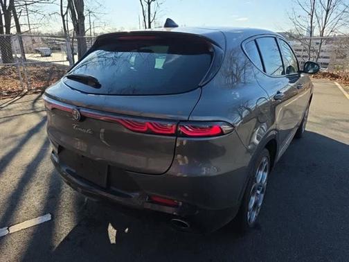 2024 Alfa Romeo Tonale Veloce