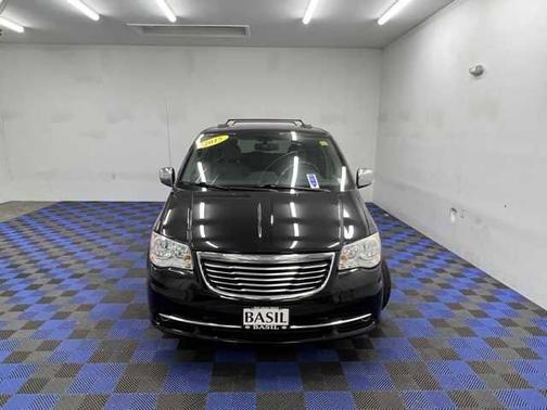 2015 Chrysler Town & Country Touring-L