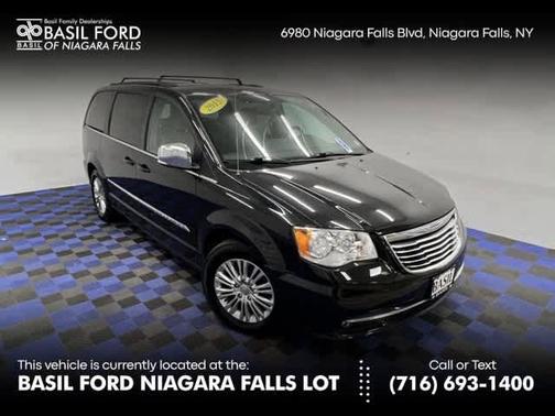 2015 Chrysler Town & Country Touring-L