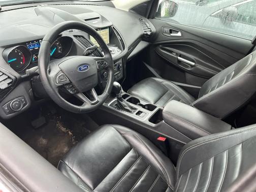 White Platinum Metallic Tri-Coat 2017 Ford Escape Titanium