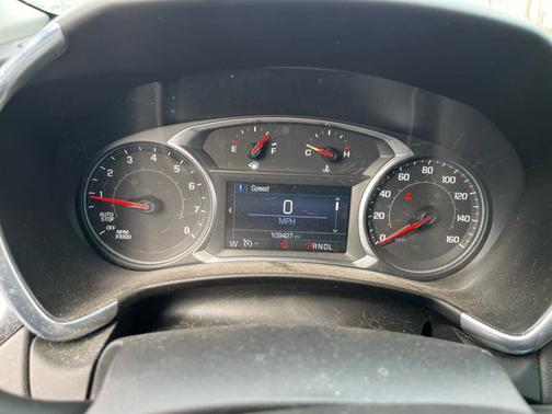 Iridescent Pearl Tricoat 2021 Chevrolet Equinox 1LT