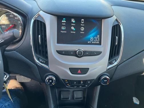 2018 Chevrolet Cruze LS