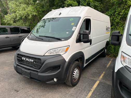 Bright White Clearcoat 2026 RAM ProMaster 2500 High Roof