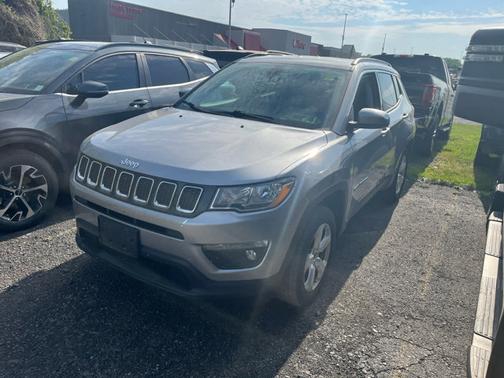 Billet Silver Metallic Clearcoat 2018 Jeep Compass Latitude