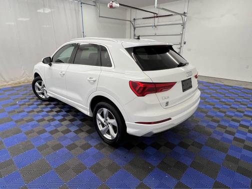 2020 Audi Q3 Premium