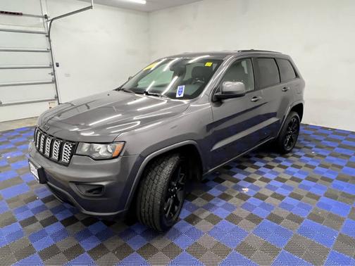 2017 Jeep Grand Cherokee Altitude