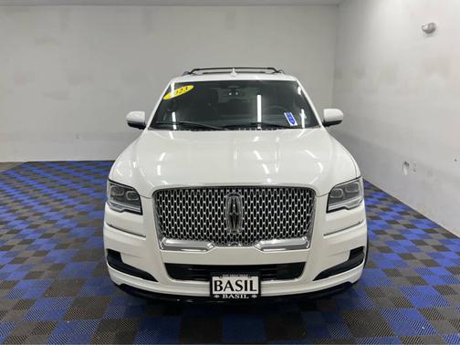 2023 Lincoln Navigator L Reserve