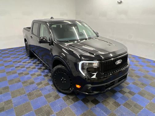 Shadow Black 2026 Ford Maverick Lobo Standard