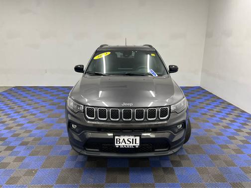 2023 Jeep Compass Latitude Lux