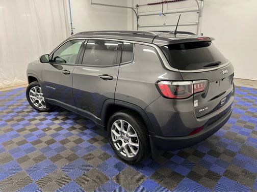 2023 Jeep Compass Latitude Lux