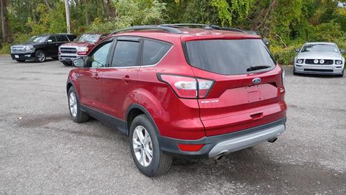 Ruby Red Metallic Tinted Clearcoat 2018 Ford Escape SE