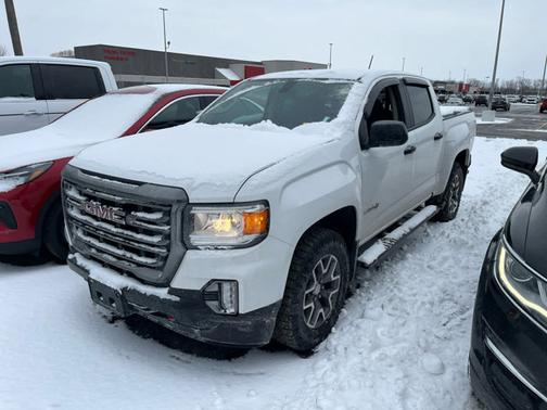 2022 GMC Canyon 4WD AT4 w/Leather