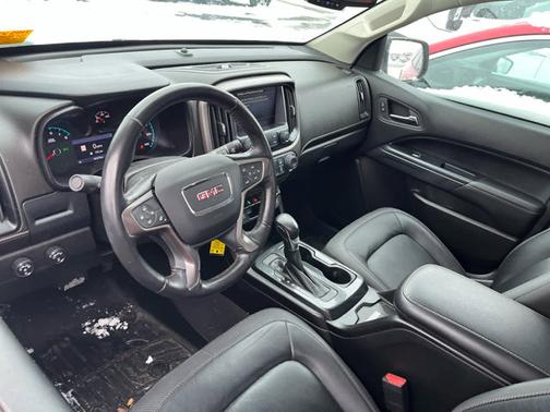 2022 GMC Canyon 4WD AT4 w/Leather