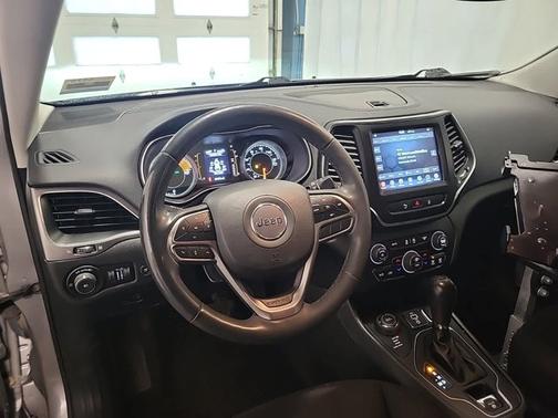 2022 Jeep Cherokee X