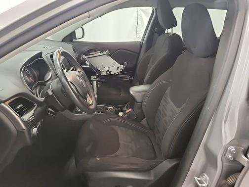 2022 Jeep Cherokee X