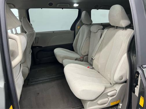 Cypress Pearl 2013 Toyota Sienna LE