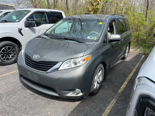 Cypress Pearl 2013 Toyota Sienna LE