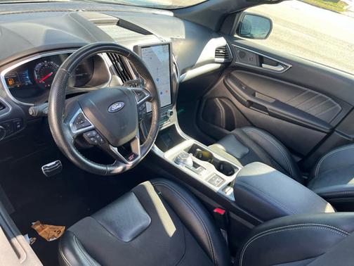 2021 Ford Edge ST