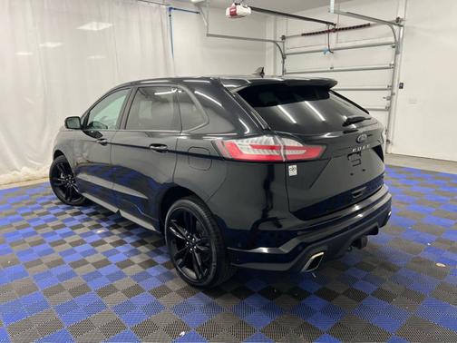 2021 Ford Edge ST