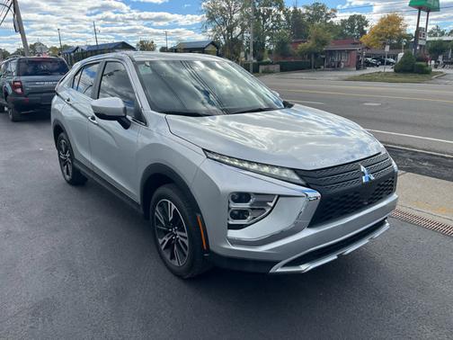 2023 Mitsubishi Eclipse Cross SE