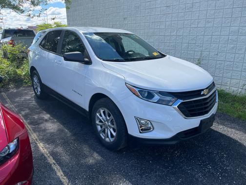 Summit White 2021 Chevrolet Equinox LS