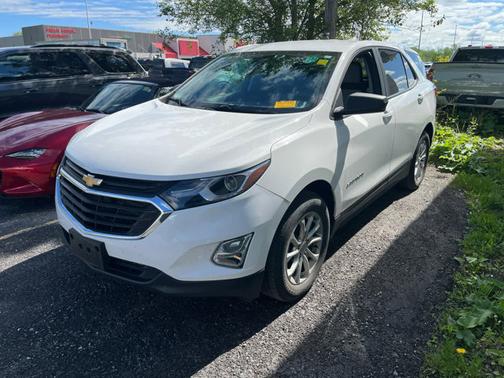 Summit White 2021 Chevrolet Equinox LS