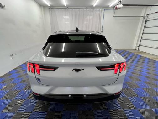 2021 Ford Mustang Mach-E Premium