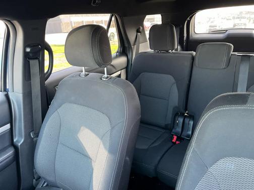 Blue Jeans Metallic 2016 Ford Explorer XLT