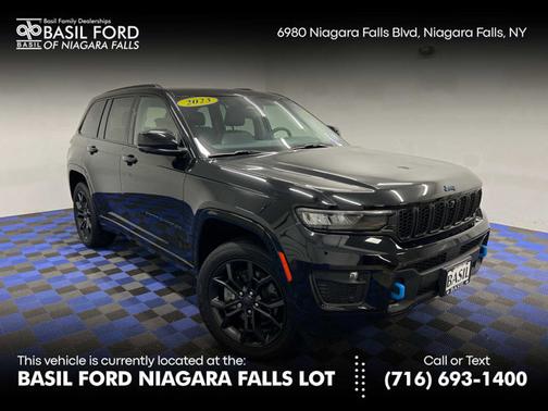 Diamond Black Crystal Pearlcoat 2023 Jeep Grand Cherokee 4xe 30th Anniversary