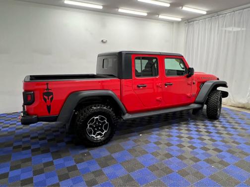 Firecracker Red Clearcoat 2023 Jeep Gladiator Mojave