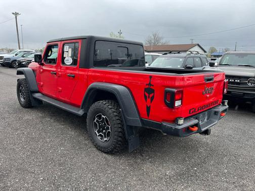 Firecracker Red Clearcoat 2023 Jeep Gladiator Mojave