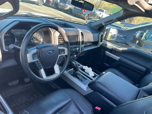 Oxford White 2020 Ford F-150 LARIAT