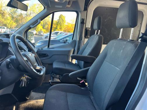 2018 Ford Transit-250 