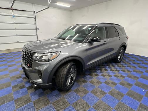Carbonized Gray Metallic 2026 Ford Explorer ST