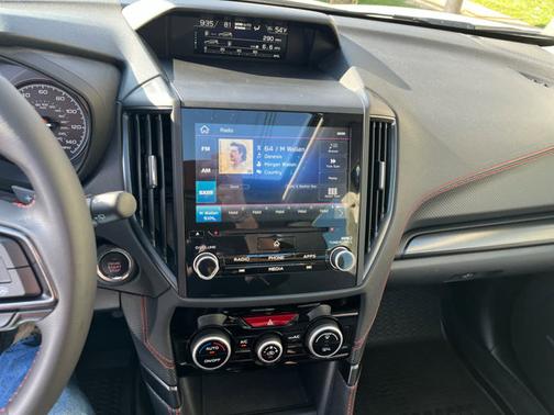 Crystal White Pearl 2023 Subaru Forester Sport