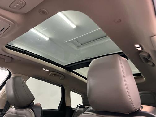 Infinite Black Metallic Clearcoat 2023 Lincoln Corsair Standard