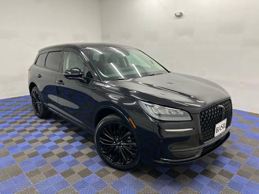 Infinite Black Metallic Clearcoat 2023 Lincoln Corsair Standard