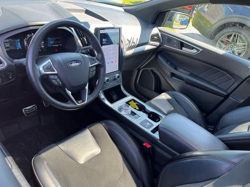 Agate Black Metallic 2023 Ford Edge ST