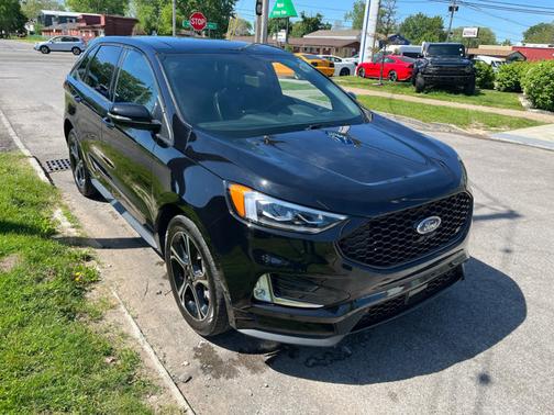 Agate Black Metallic 2023 Ford Edge ST