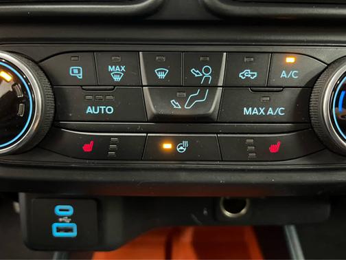 2022 Ford Maverick XLT AWD SuperCrew